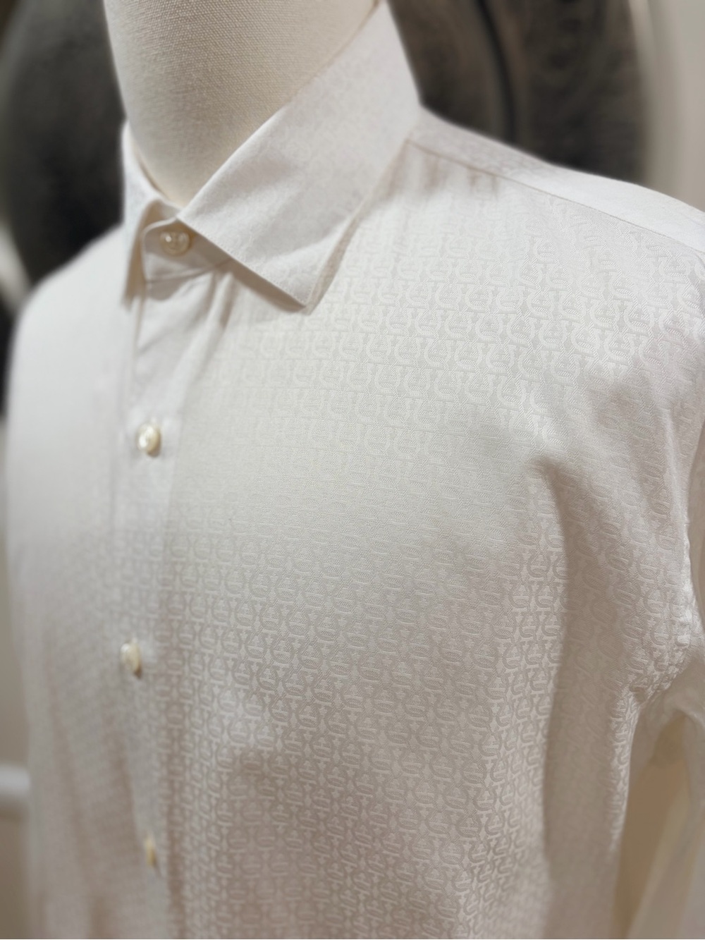 Salvatore Ferragamo white on white micro print button down - Size L - Picture 5 of 13